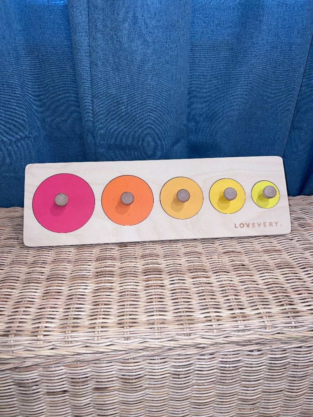 Lovevery "Circle of Friends" Wooden Peg Puzzle - The Babbler play kit 13-15month